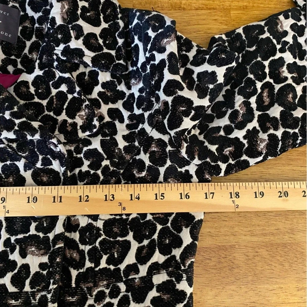 Forever 21 Leopard Animal‎ Print Jacket Size Small Double Breasted Collared